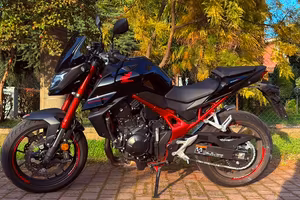 Honda Hornet 750