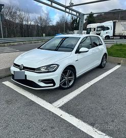 Golf 7.5 2.0 TDI 150 CV R-Line