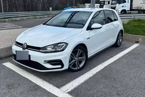 Golf 7.5 2.0 TDI 150 CV R-Line