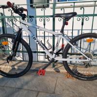 Bici mountain bike Btwin Rockrider 300