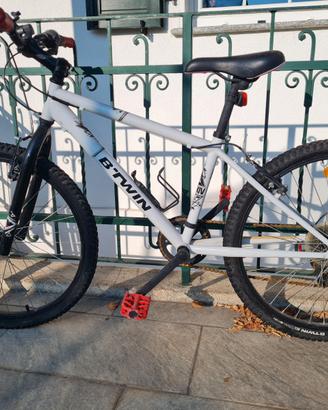 Bici mountain bike Btwin Rockrider 300