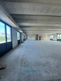 Immobile di 540 m² a Caserta