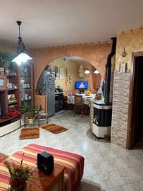 Appartamento con mansarda a Mascali 