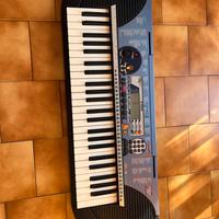 Tastiera Yamaha PSR-E373