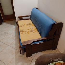 divano letto stile arte povera