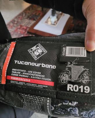 Tucano Urbano - Coprigambe per scooter