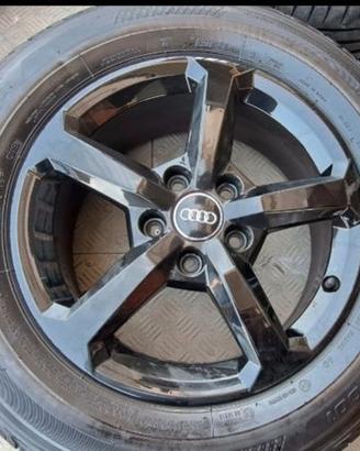 Cerchi in lega Audi 16" con gomme 215/60 R16