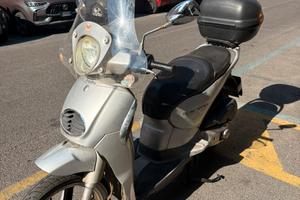 Aprilia Scarabeo 125 del 2016