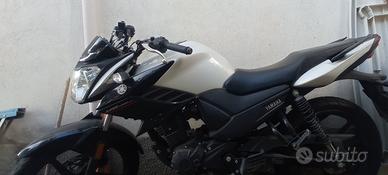 YAMAHA YS 125 4T 2021