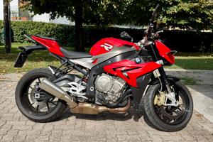 BMW S1000 R
