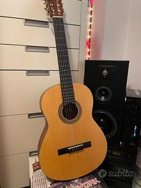 Chitarra yamaha Bahia BC-25