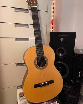 Chitarra yamaha Bahia BC-25