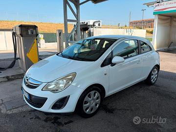 Opel Corsa 1.2 GPL 85 CV – 3 porte – Anno 2012