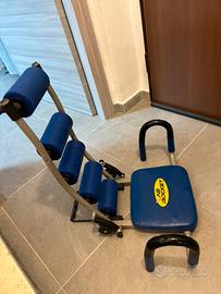 Attrezzo palestra per addominali