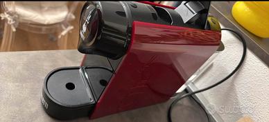 macchina del caffe bialetti rossa