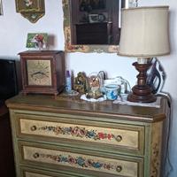 Comò con specchio tirolese