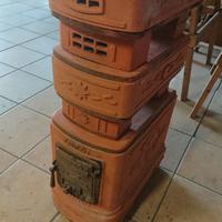 stufa a legna in terra cotta