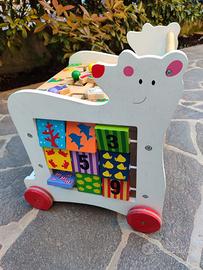 Carrello multifunzionale per bambini. 