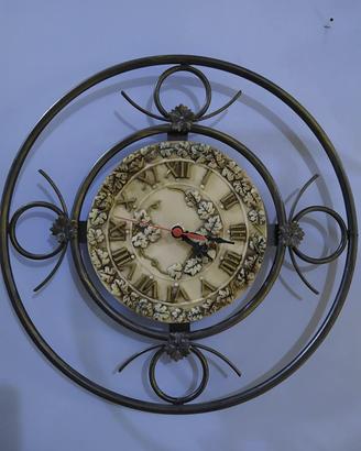 Orologio da parete in ferro battuto