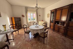 3 LOCALI A AVERSA