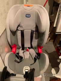 Seggiolino auto Chicco Youniverse - su Milano