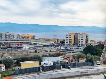 San Filippo, quadrivani con vista mare