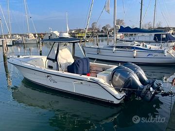 barca Pursuit 2670 CUDDY coppia YAMAHA 225