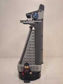 LEGO 40334 Avengers Tower no scatola