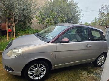 Lancia Ypsilon 1.3 M-Jet 90cv B-Colore