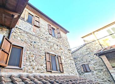 Casa indipendente di 118 m² con più di 5 locali a 