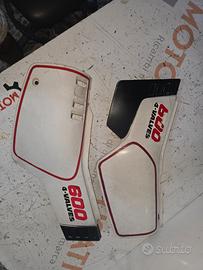 Coppia fianchetti laterali yamaha xt 600 43f