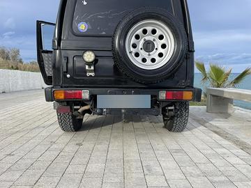 Suzuki Samurai