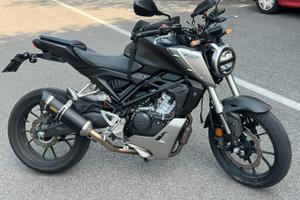 Honda cb125r