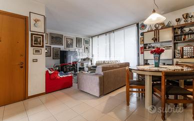 Trilocale con terrazzo, cantina e box