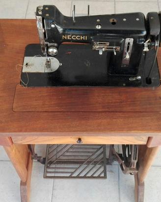 Macchina da Cucire NECCHI