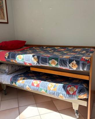 LETTO DOPPIO CON SCRIVANIA IN CILIEGIO