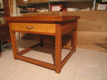 Antico tavolino da lavoro per ciabattino