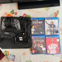 PlayStation 4 + 2 controller più giochi