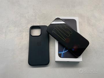 Iphone 16 Pro nero in garanzia + cover originale