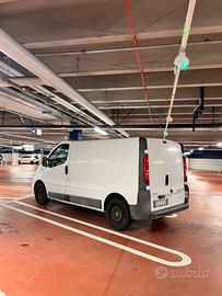 Furgone Opel vivaro (km solo autostrada)