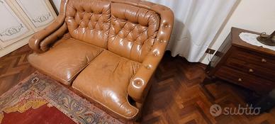 divanetto in pelle