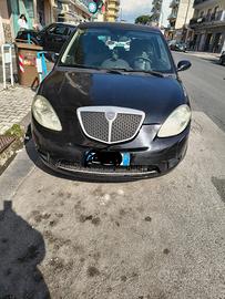 Lancia Ypsilon 1.2 8v