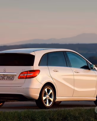 Ricambi mercedes classe b 2015