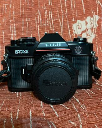 Macchina fotografica reflex Fuji STX-2