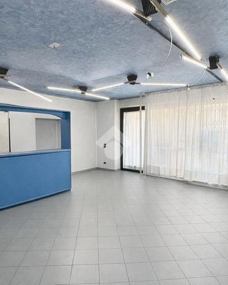 NEGOZIO A VILLA DEL CONTE
