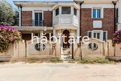 Raffinata Villa a Barracca Manna