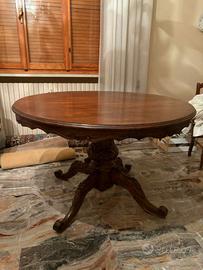 tavolo in legno rotondo 