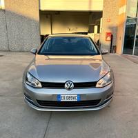 Volkswagen Golf 2.0 TDI DSG 5p. Highline BlueMotio