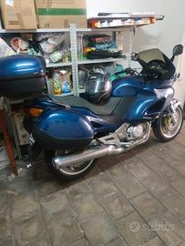 Honda Deauville 1999 Moto e Scooter In vendita a Catania