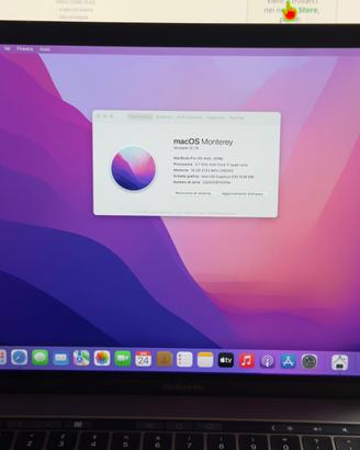 MacBook 15 Pro I7 con Windows 11 già installato